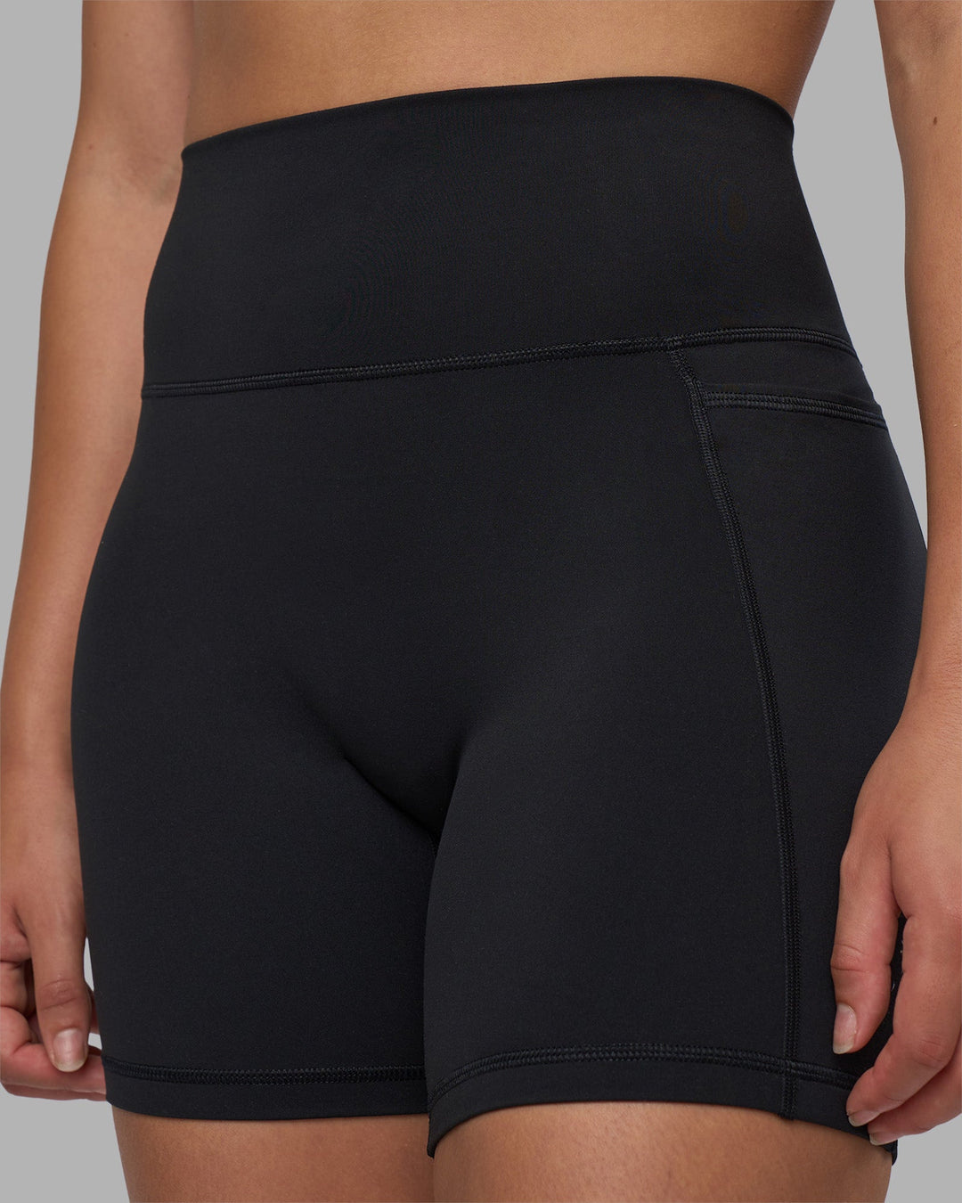 1/0984/3195/9410/files/SHORT_CONTOUR_BLACK_02