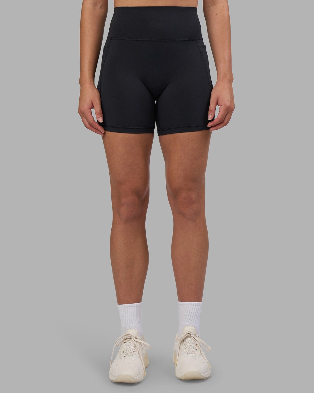 1/0984/3195/9410/files/SHORT_CONTOUR_BLACK_05