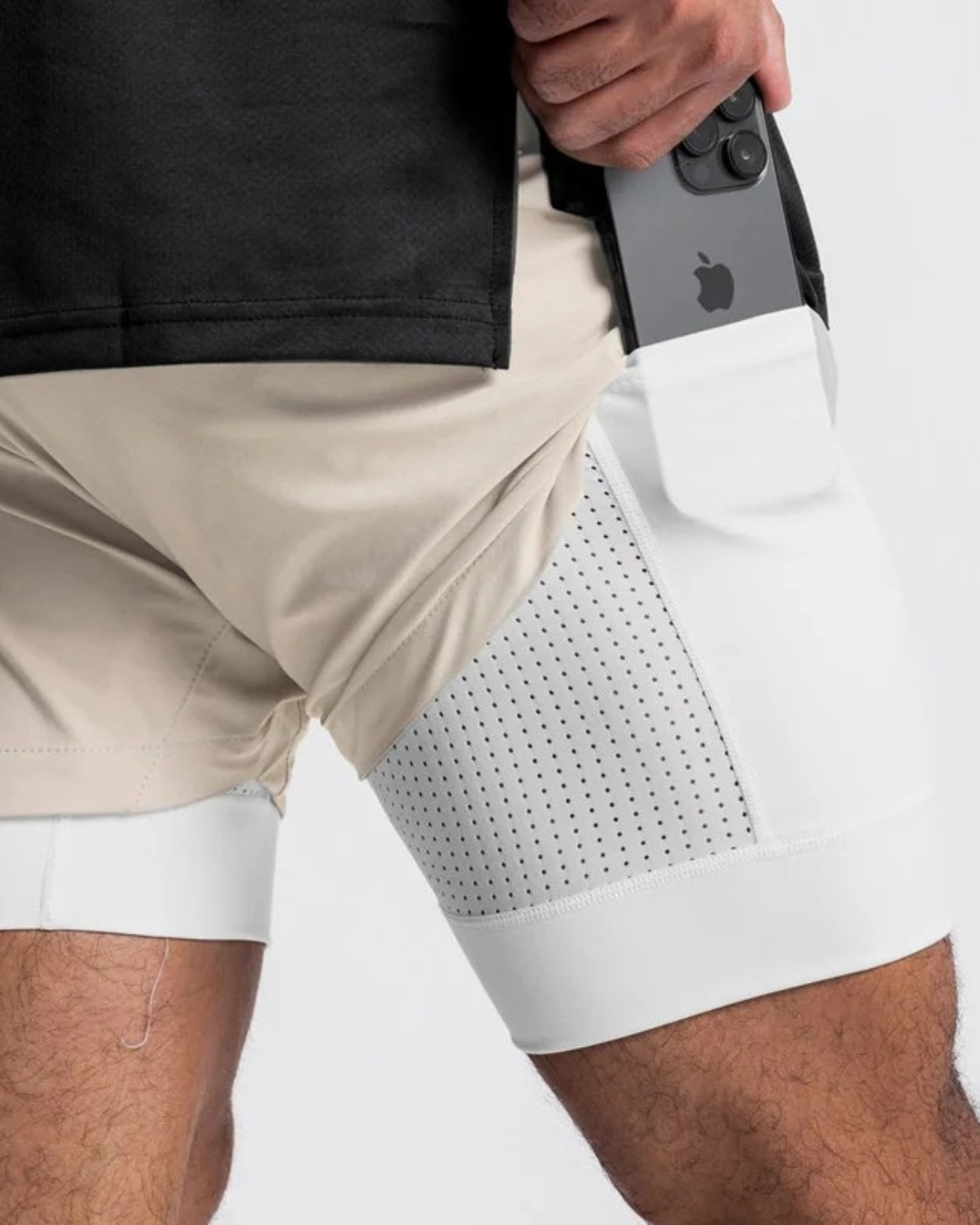 RUNDR Stride 2-in-1 Training Short in Sand#Color_Sand