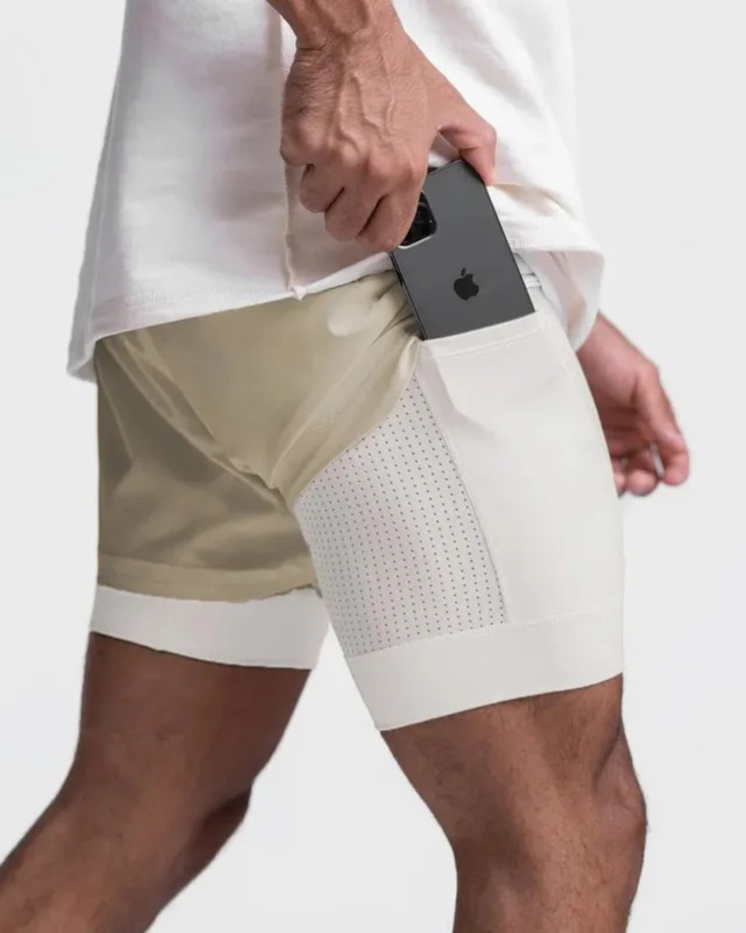 RUNDR Stride 2-in-1 Training Short in Sand#Color_Sand