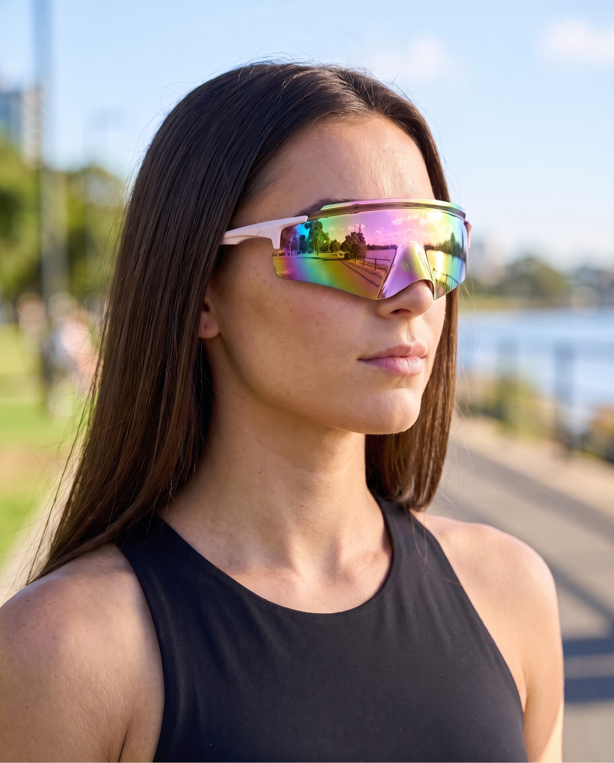 Woman wearing Rundr Vortex White-Pink sunglasses#Color_White-Pink